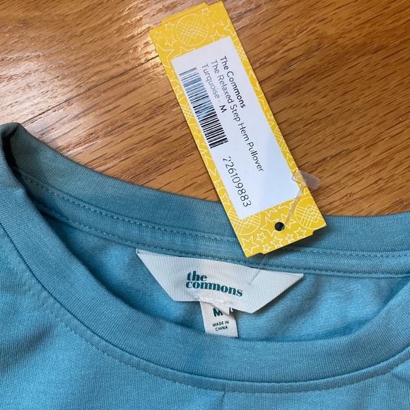 NWT The Commons Crop Lightweight Sweatshirt, M, Beautiful color and super soft! - Picture 2 of 2